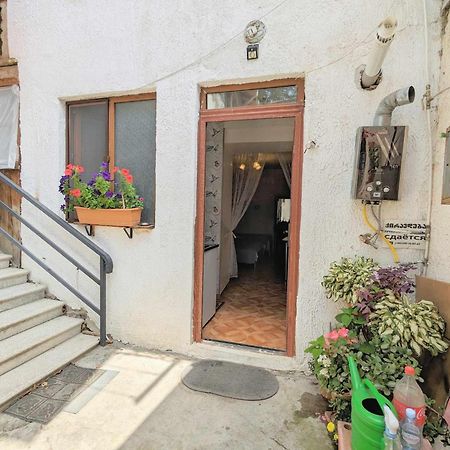 Paata'S Guesthouse ボルジョミ エクステリア 写真