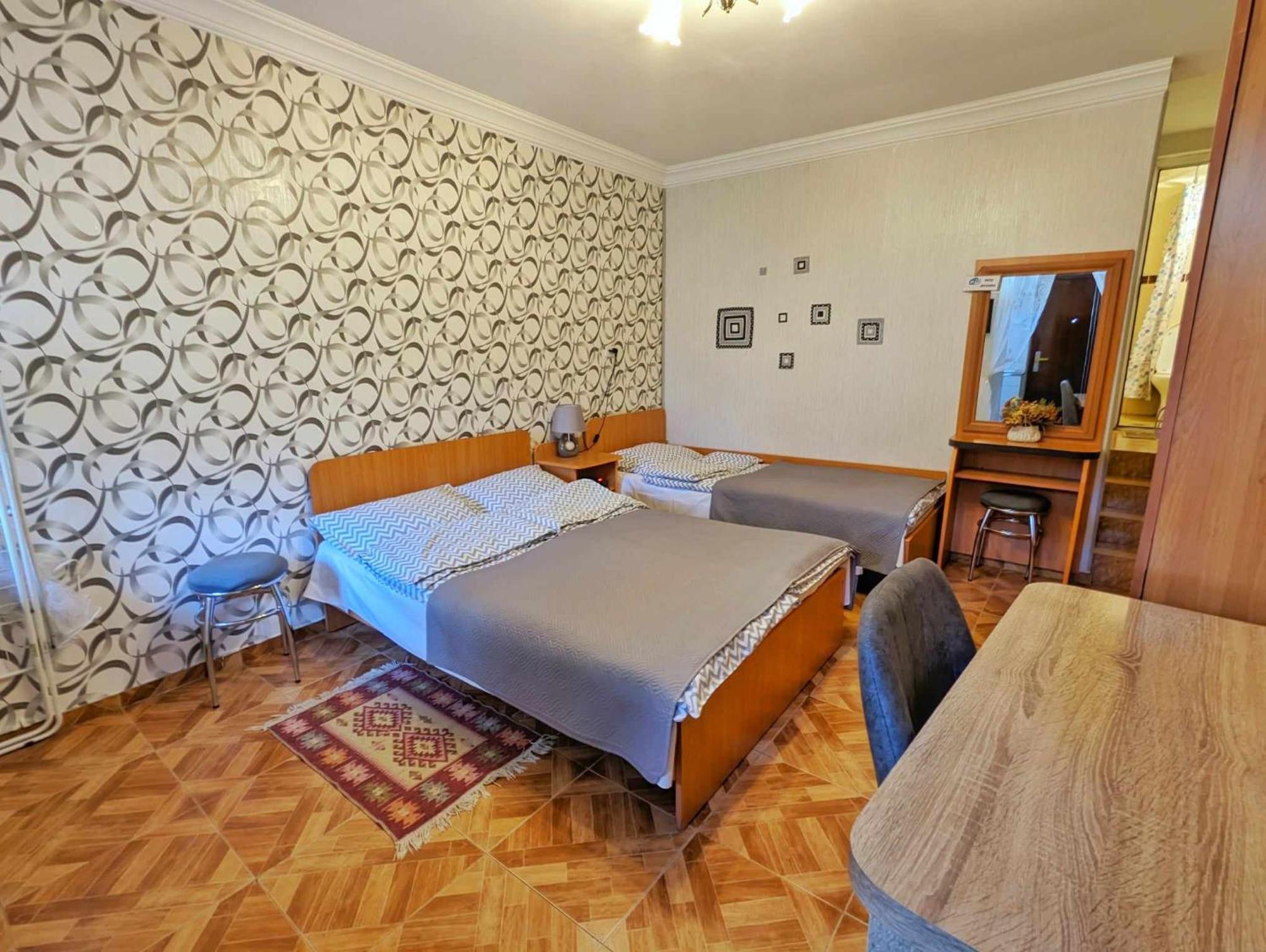 Paata'S Guesthouse ボルジョミ エクステリア 写真